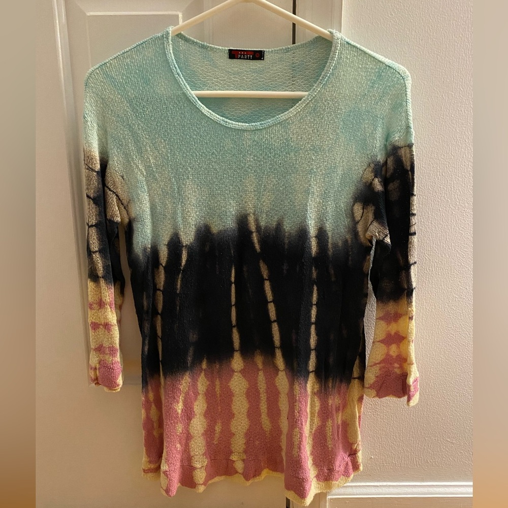 ⭐️HP⭐️T Party Fashion|Sweater